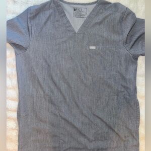 FIGS Technical Collection Women’s Heather Gray V-Neck Scrub Top Large, pockets